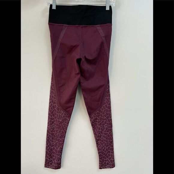 NUX SEAMLESS WINE COLOR HIGH RISE GEOMETRIC SHAPE LEGGINGS M - Picture 2 of 4